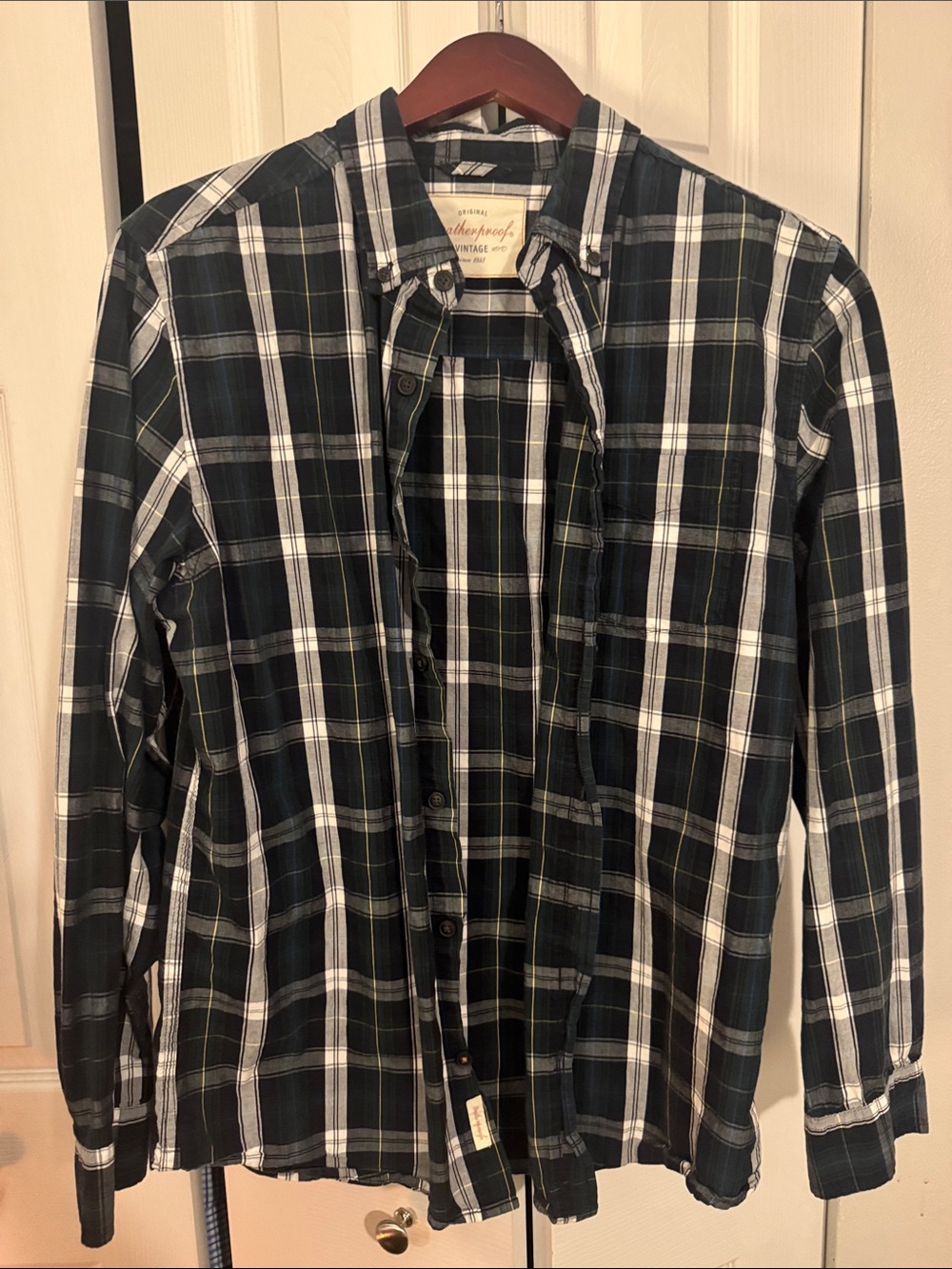 Weatherproof Men's Black and White Plaid Button-Down Shirt